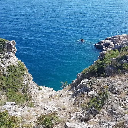 Holiday home Paradise Vrbnik (Primorje-Gorski Kotar)