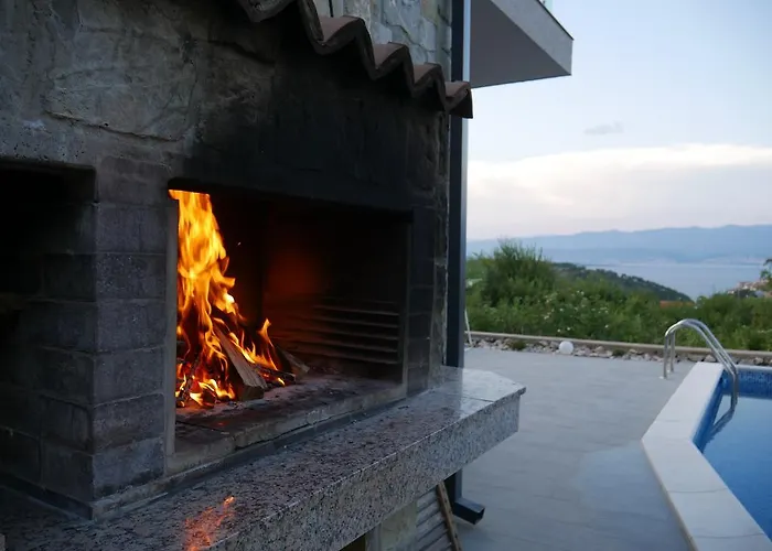 Holiday home Paradise Vrbnik (Primorje-Gorski Kotar)